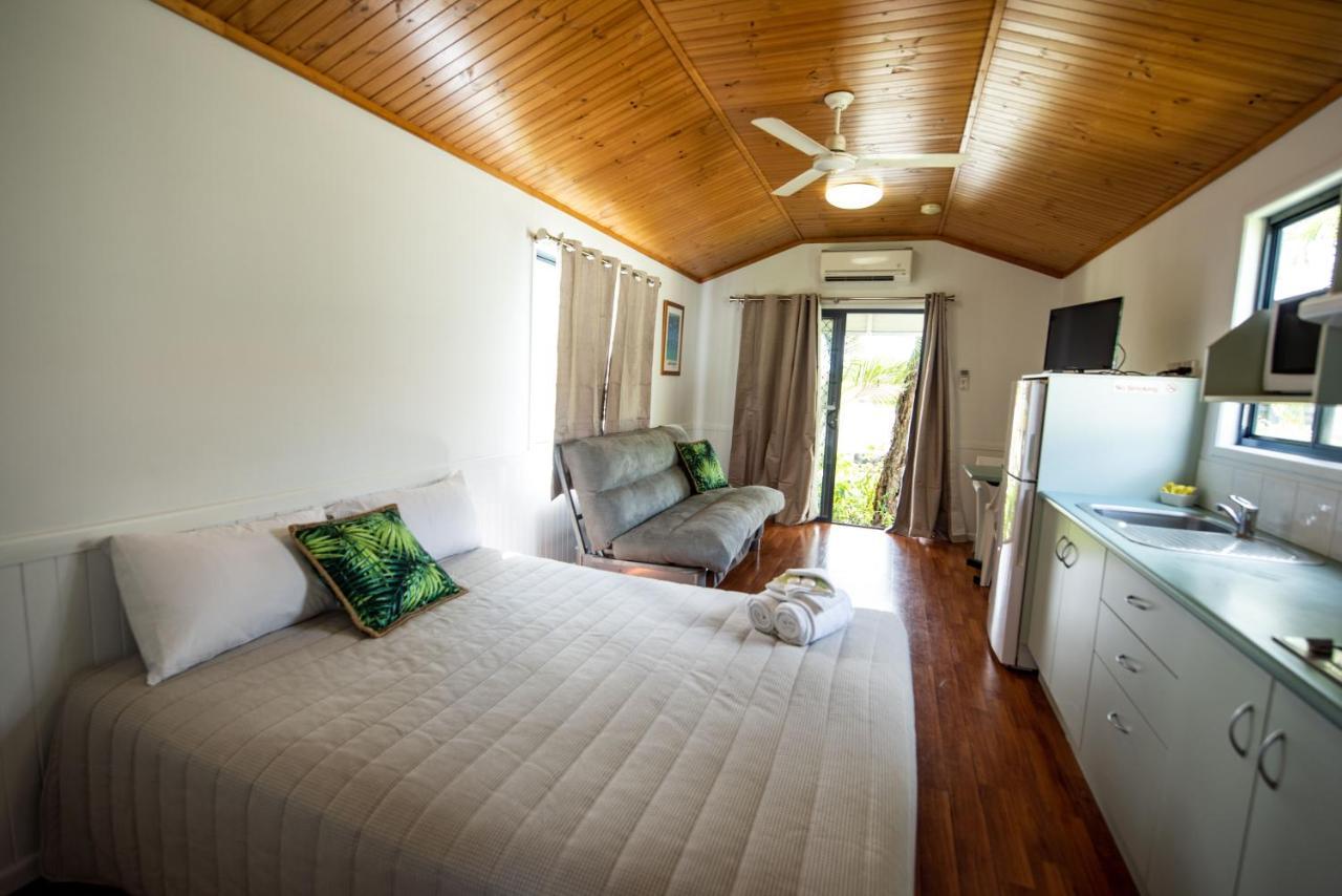Sarina Palms Caravan And Cabins Village מראה חיצוני תמונה